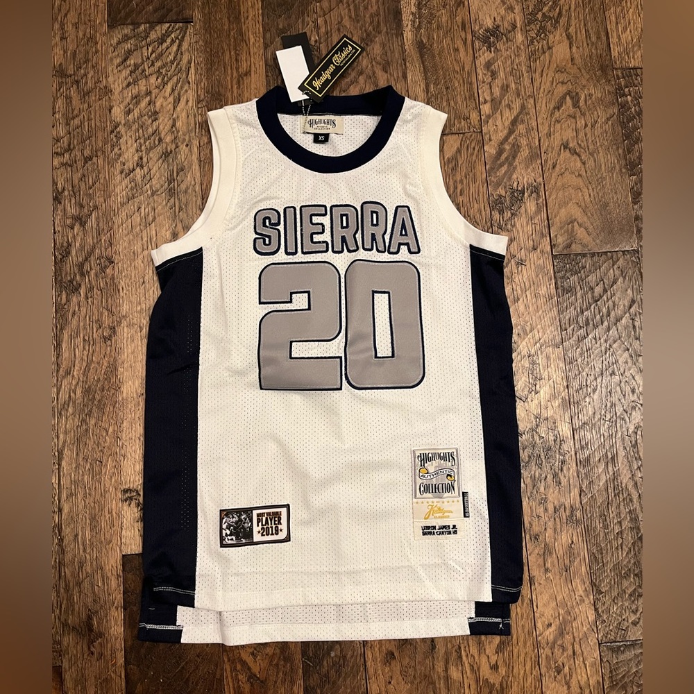 Lebron James Jr High School
Basketball Jersey Size XS